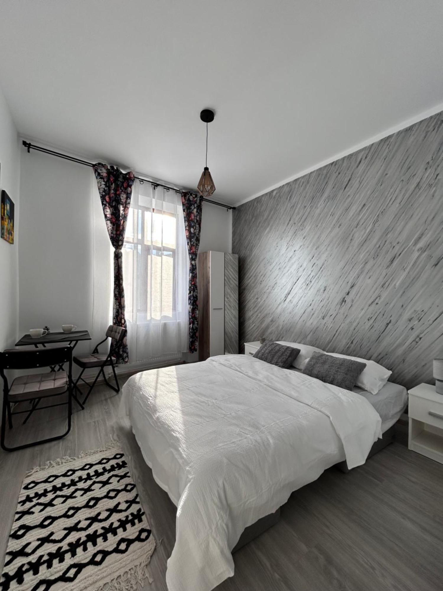 Lower Town Studio #2 Сибиу Экстерьер фото